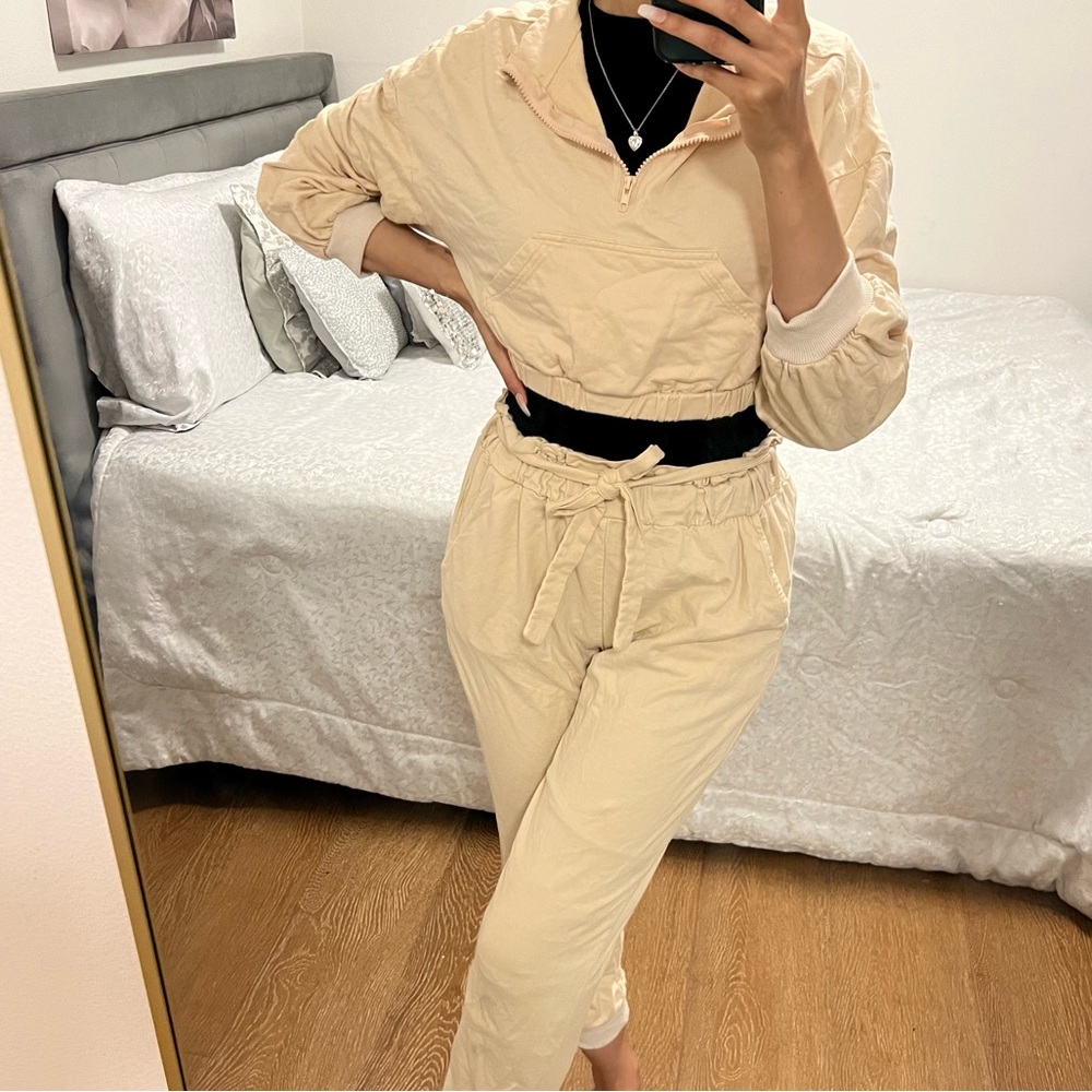 Yellow cropped top/pants